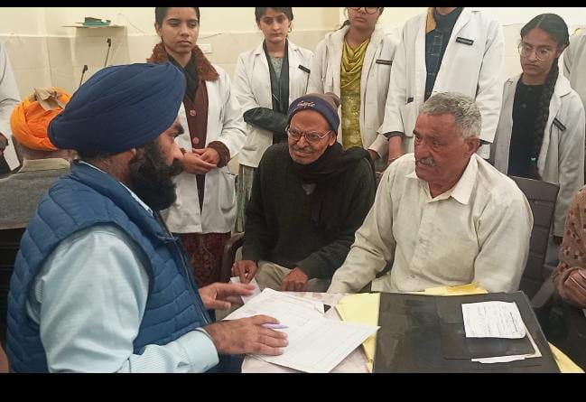 राजपुरा में लगा पहला फिजियो थेरेपी जांच शिविर